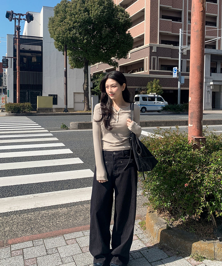 ボタンスリムリブTシャツ BEIGE