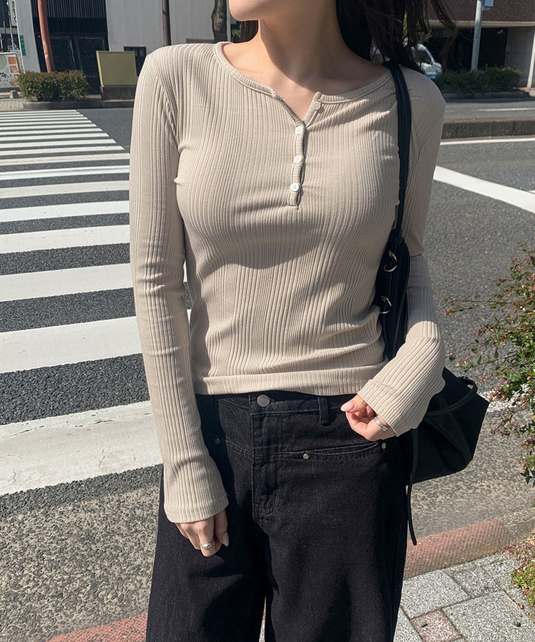 ボタンスリムリブTシャツ BEIGE