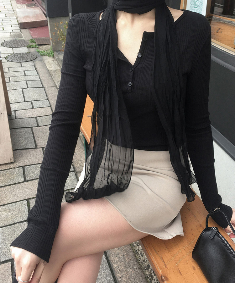 ボタンスリムリブTシャツ BLACK