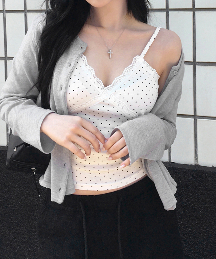 루픽 도트 나시 레이스 브이넥 크롭 민소매 끈나시 슬리브리스 레이어드템 러블리룩 데이트룩 데일리룩 여친룩 봄 신상봄 나시사계절템 아이보리