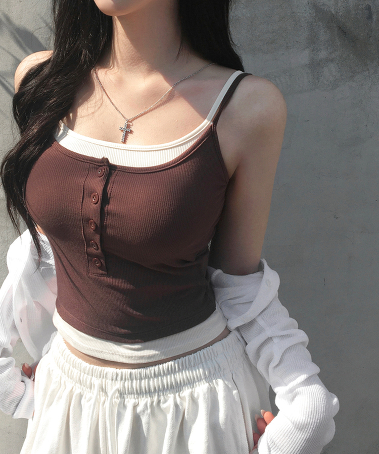 케이즈 단추 일체형 캡나시 민소매 슬리브리스 끈나시 골지 슬림핏 허리잘록핏 레이어드 캐주얼 데일리 봄신상봄나시 브라운