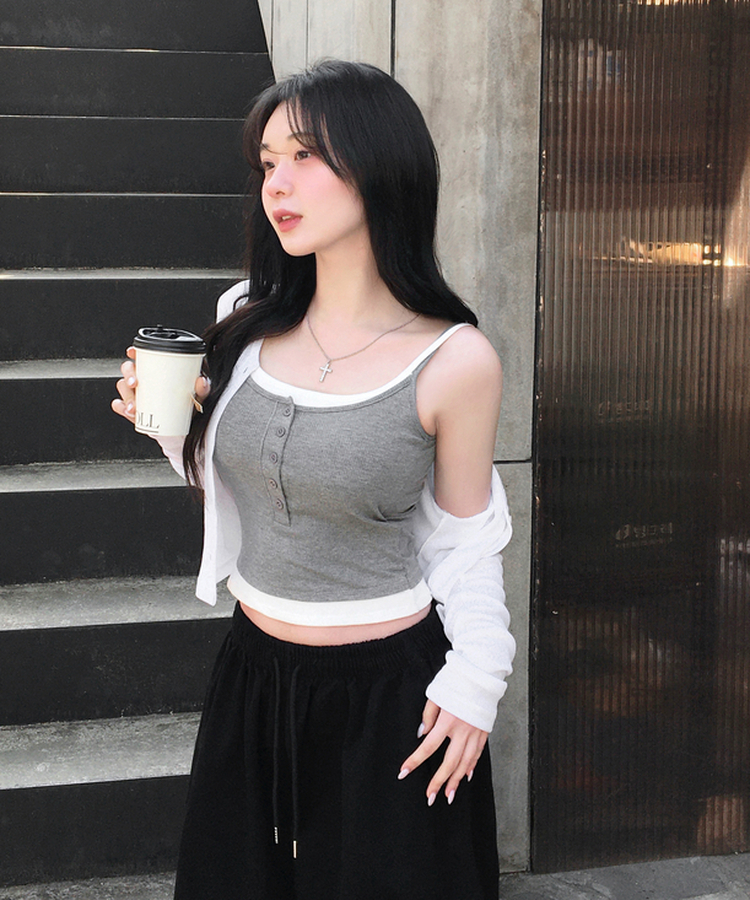 케이즈 단추 일체형 캡나시 민소매 슬리브리스 끈나시 골지 슬림핏 허리잘록핏 레이어드 캐주얼 데일리 봄신상봄나시 그레이