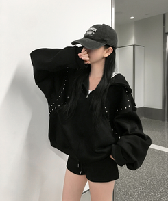 시엘 스터드 후드집업 포켓 빅후드 절개 긴팔 트레이닝 자켓 하이넥 포인트 유니크 힙무드 아방핏 데일리룩 개강룩 봄신상봄아우터간절기아우터 블랙