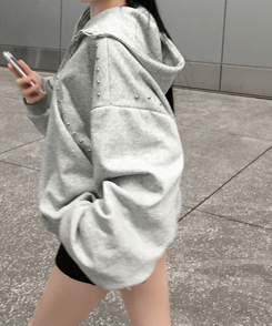 시엘 스터드 후드집업 포켓 빅후드 절개 긴팔 트레이닝 자켓 하이넥 포인트 유니크 힙무드 아방핏 데일리룩 개강룩 봄신상봄아우터간절기아우터 그레이