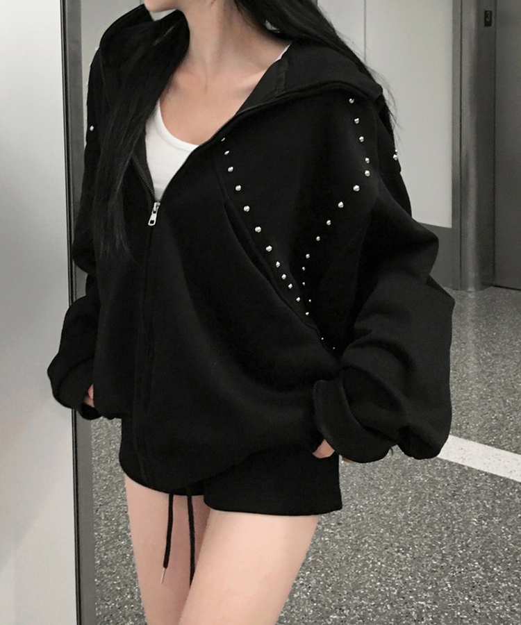 スタッズフードジップアップ BLACK