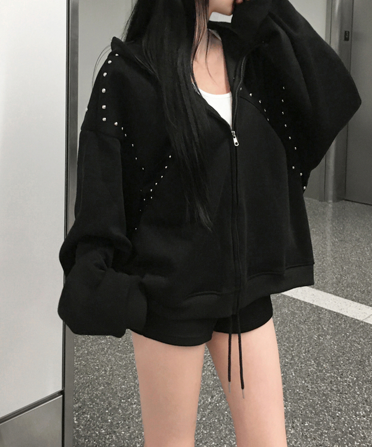 スタッズフードジップアップ BLACK