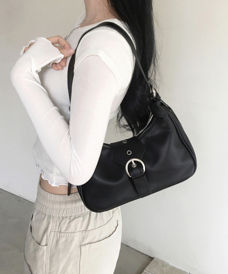 ホーボーレザーショルダーバッグ BLACK