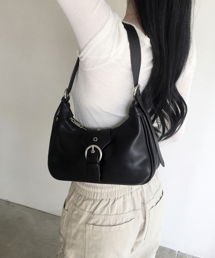 ホーボーレザーショルダーバッグ BLACK