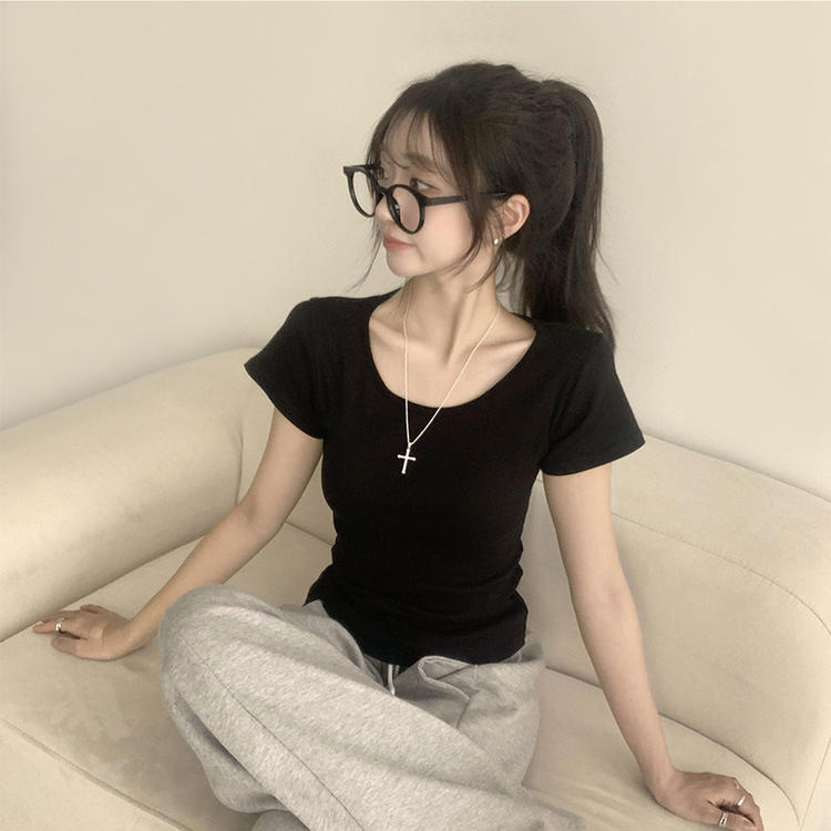 [여름필수/살빠진핏!] 쫀~득한 소재감의, 모찌 라운드 무지 봄 여름 세미 크롭 반팔 티셔츠 베이직 반팔티 허리잘록 상의 5color 블랙