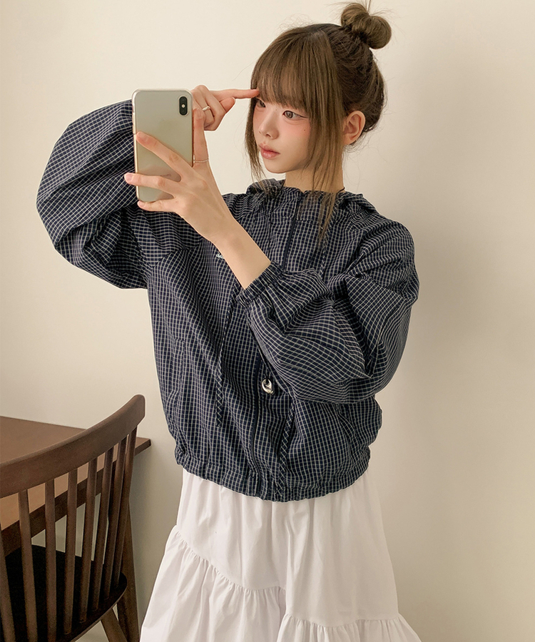 チェック刺繍フードウインドブレーカー NAVY