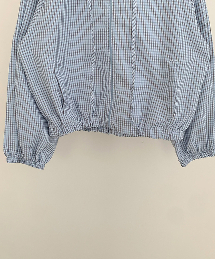 チェック刺繍フードウインドブレーカー