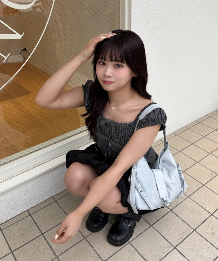 벨트 디자인 레더 숄더백 소라