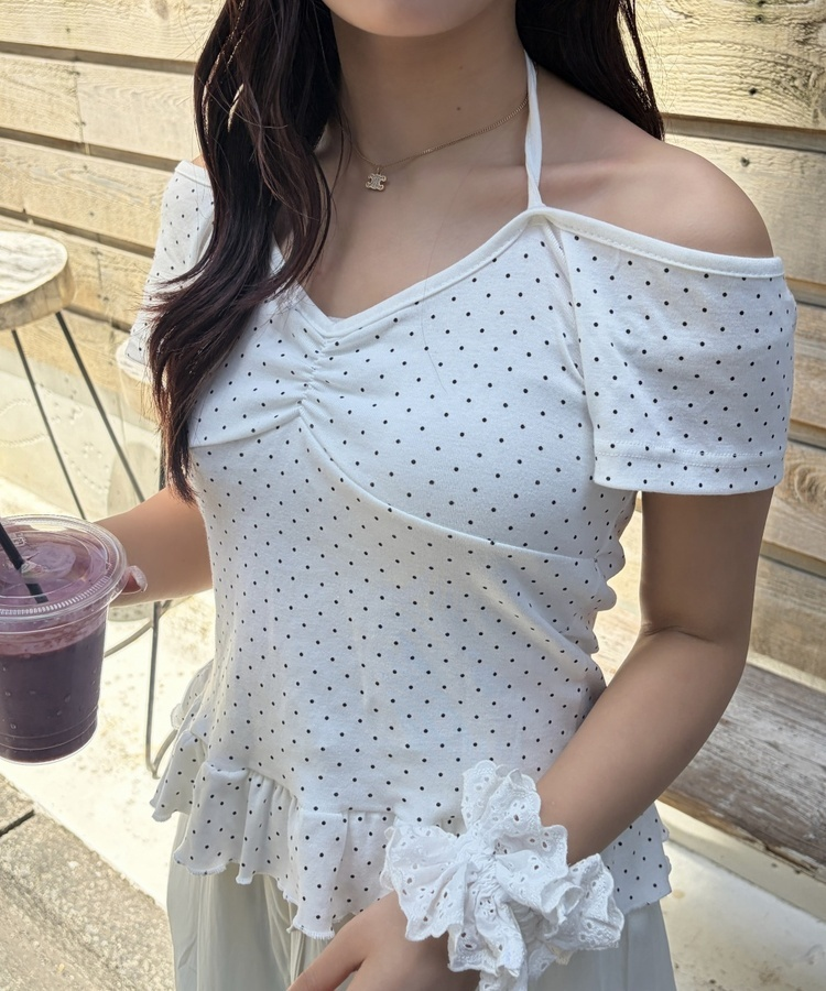도트 홀터넥 오프숄더 티셔츠 화이트