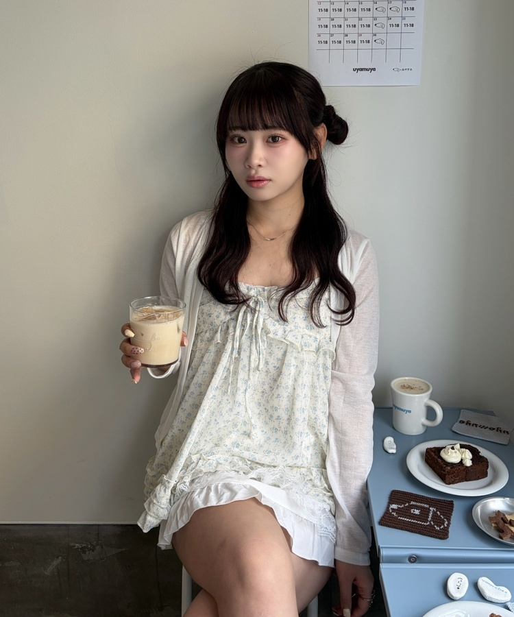 잔꽃 프릴 리본 나시탑 소라