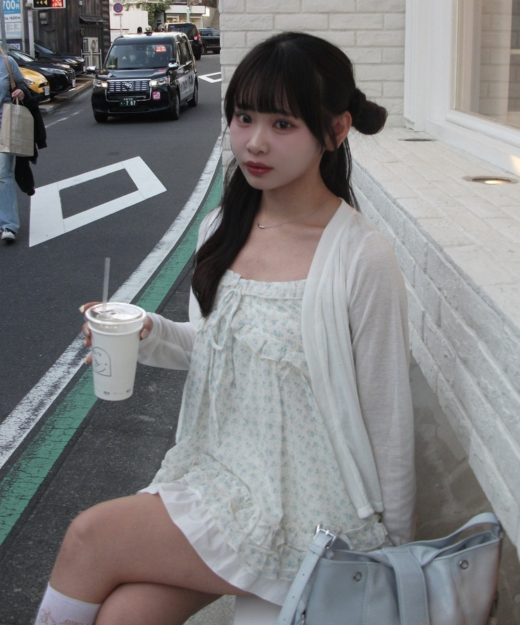 잔꽃 프릴 리본 나시탑 소라