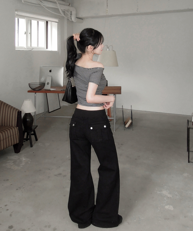 아노 단가라 오프숄더 반팔 티셔츠 스트라이프 버튼 포인트 크롭티 캐주얼 데일리룩 데이트룩 봄 신상여름 신상 블랙