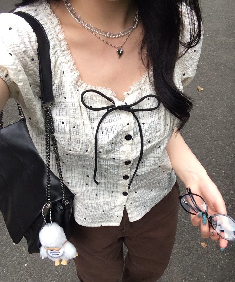 ドットリボンシャーリングブラウス CREAM