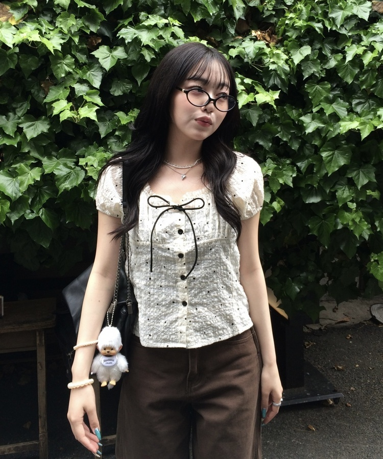 ドットリボンシャーリングブラウス CREAM