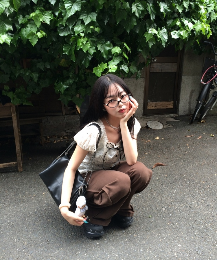 ドットリボンシャーリングブラウス CREAM