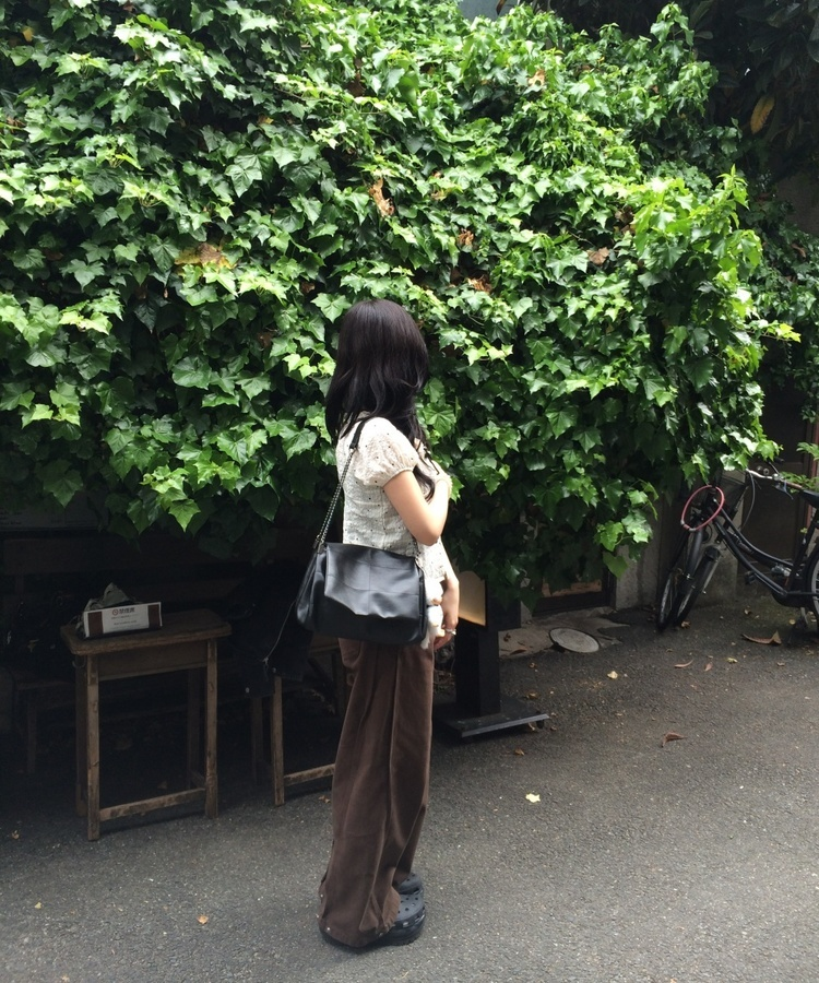 ドットリボンシャーリングブラウス CREAM