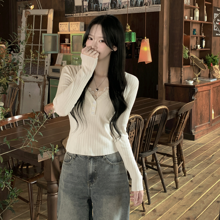 부드러워요 레이스 브이넥 버튼 슬림핏 골지 긴팔니트 화이트