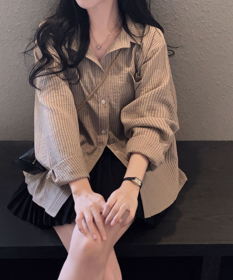 빙그레 투웨이 옆단추 스트라이프 루즈핏 셔츠 남방 브라운