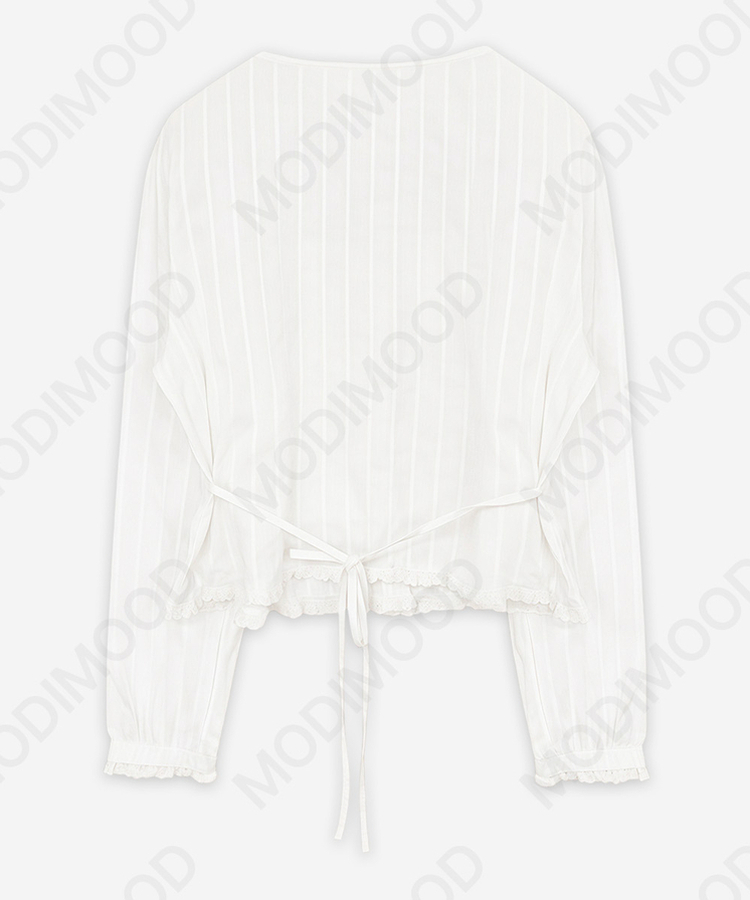 スクエアブラウス