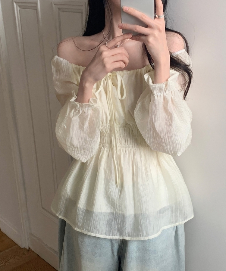 リボンシャーリングフレアブラウス BEIGE