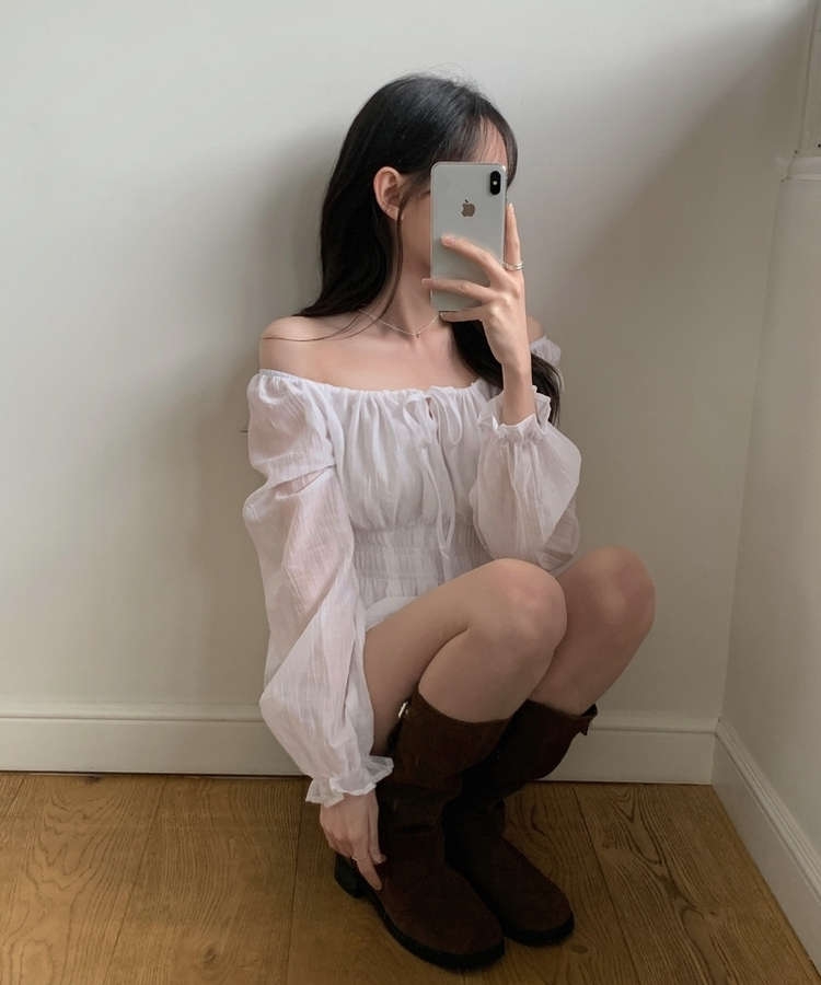 リボンシャーリングフレアブラウス IVORY