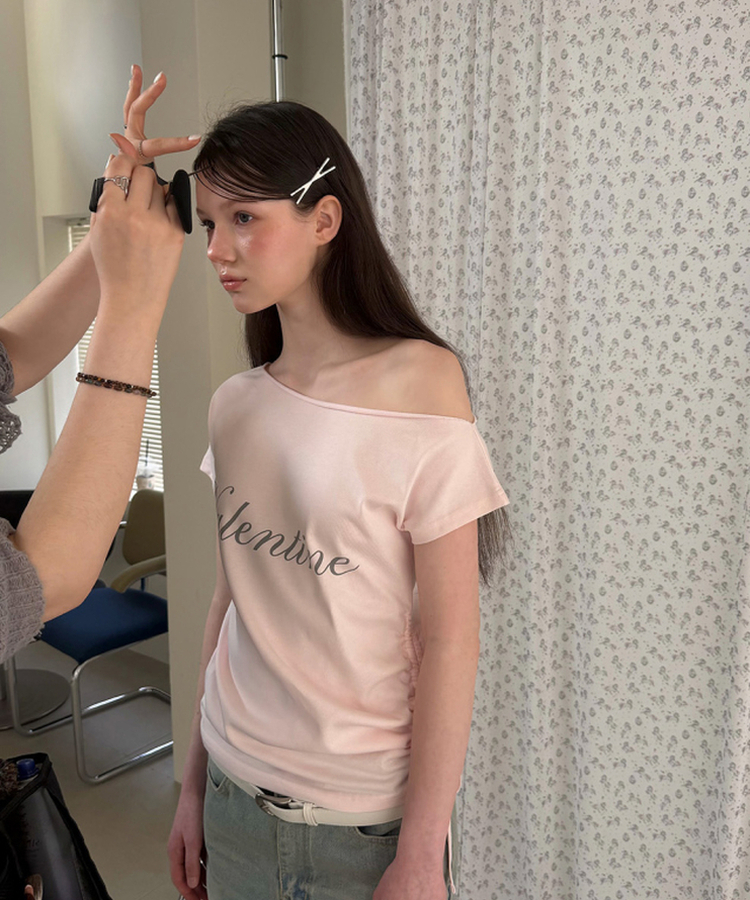 オフショルダーシャーリング半袖Tシャツ(5color) PINK