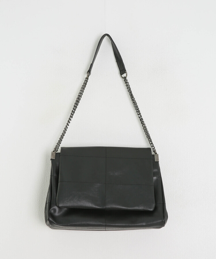 モードチェーンショルダーバッグ