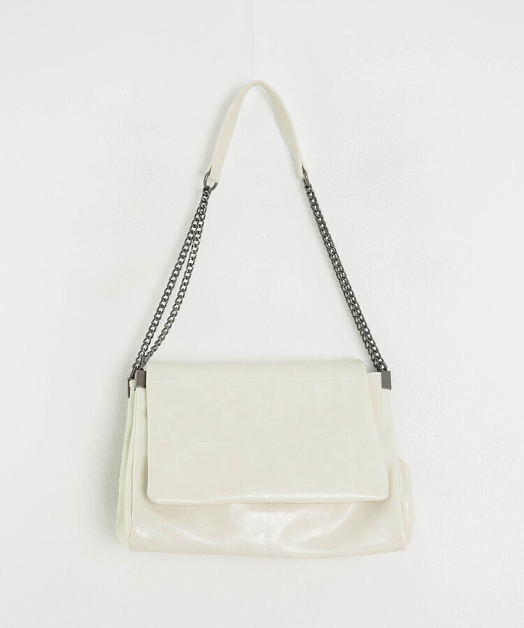 モードチェーンショルダーバッグ