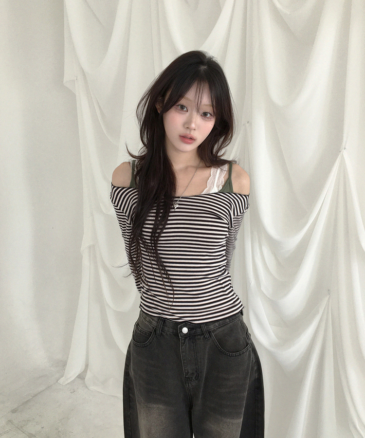 オフショルボーダースリムトップス IVORY