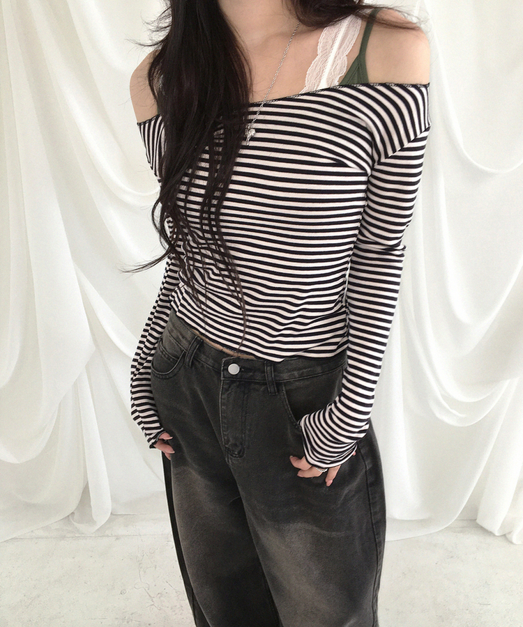 オフショルボーダースリムトップス IVORY