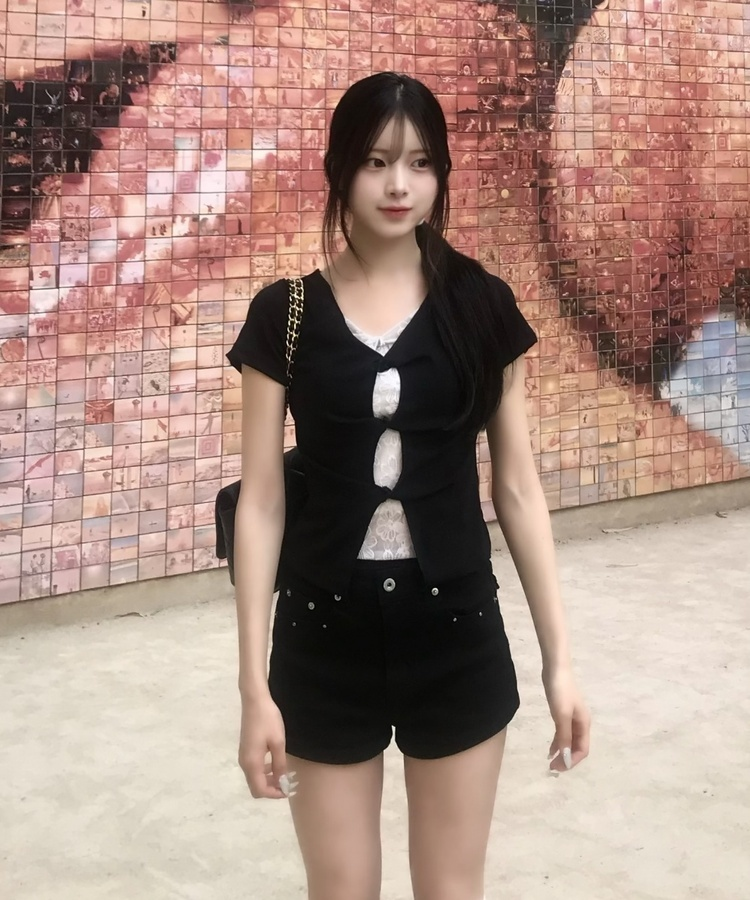 레이스 레이어드 반팔 티셔츠 블랙