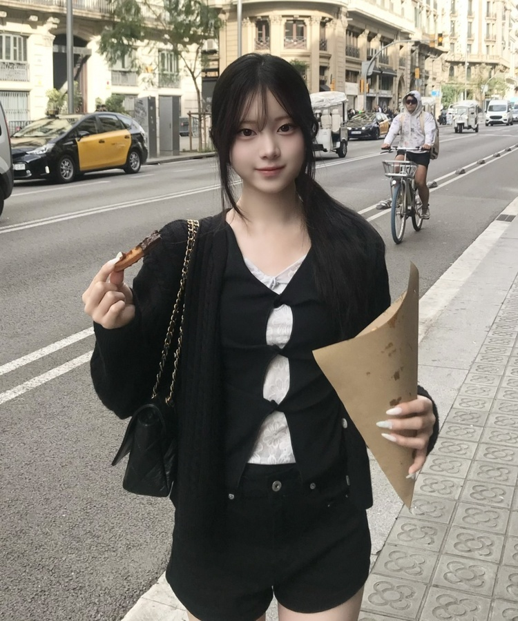 레이스 레이어드 반팔 티셔츠 블랙