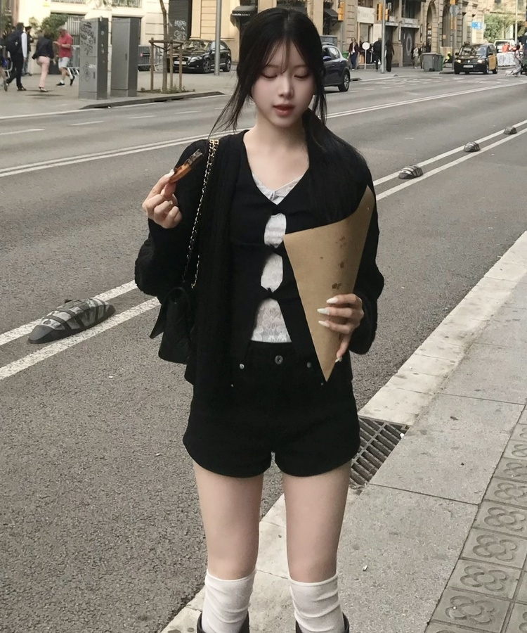 레이스 레이어드 반팔 티셔츠 블랙