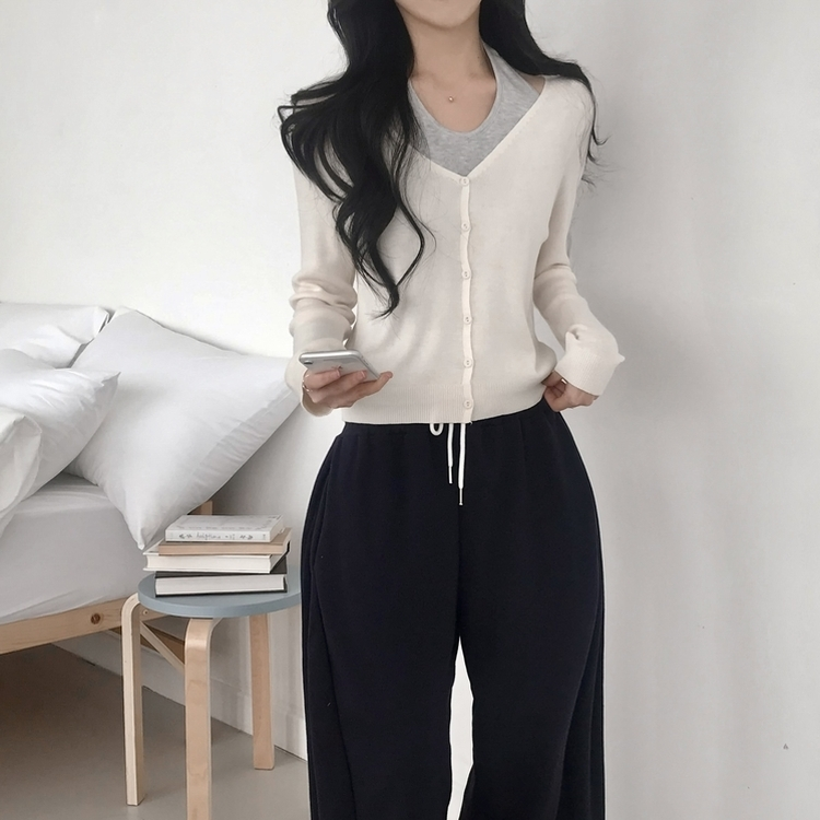 【SET】ホルターネックキャミソール Vネックニットカーディガン(5color) IVORY