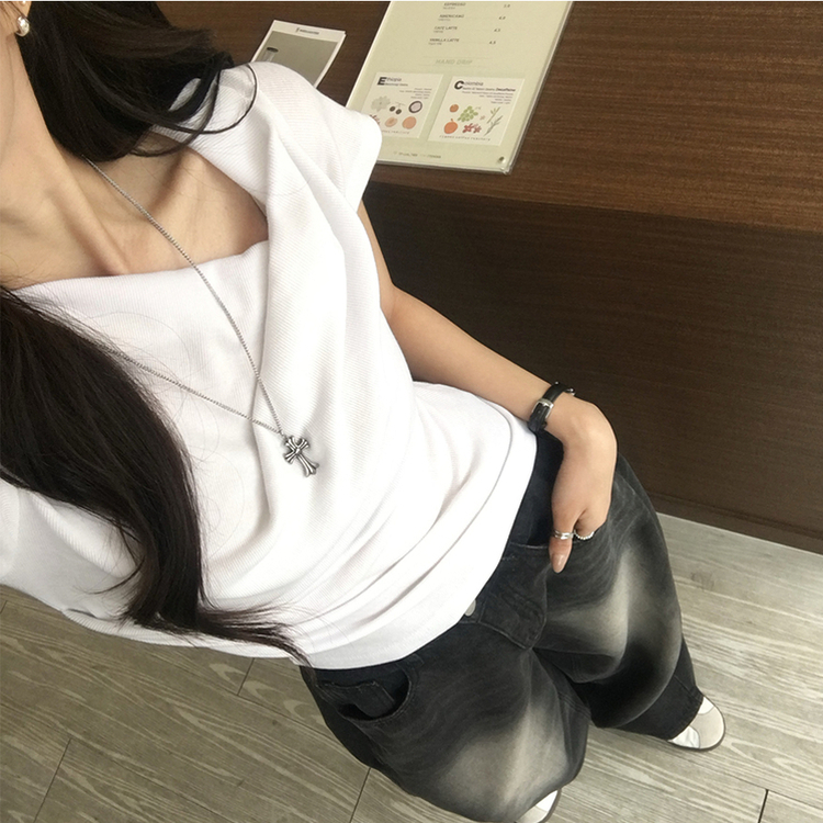 드레이프 봄 여름 꼬임 반팔 티셔츠 언발란스 슬림핏 레이어드 블라우스 하객룩 상의 결혼식 코디 반팔티 4color 화이트