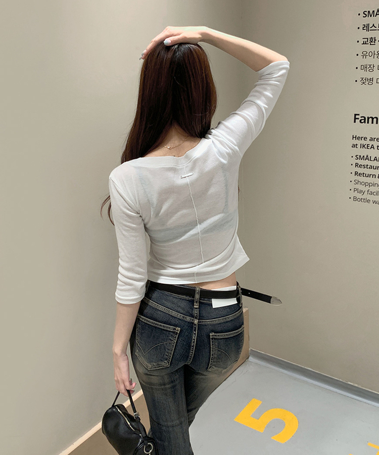 실버 영문 펜던트 7부 세로줄 슬림핏 티셔츠 아이보리