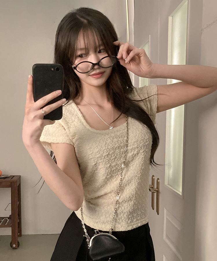 해피 주름 링클 스퀘어넥 슬림핏 반팔 티셔츠 베이지