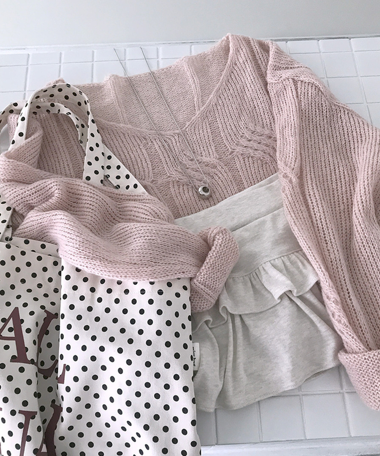 Vネックシースルーニット