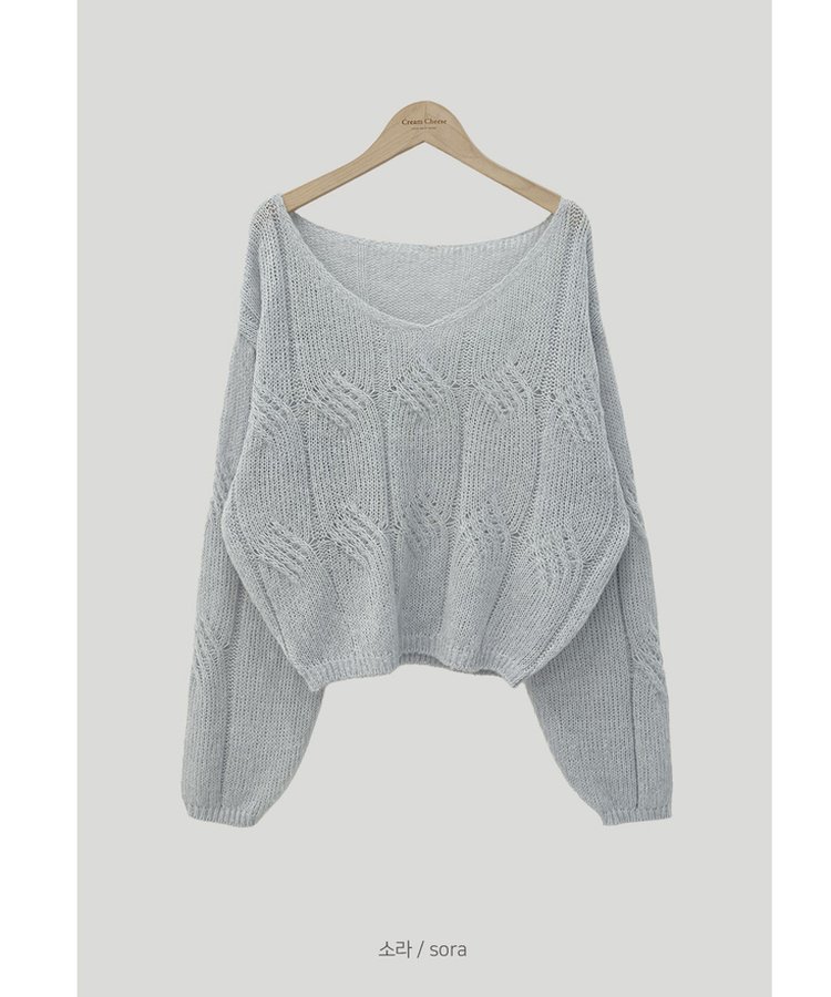 Vネックシースルーニット