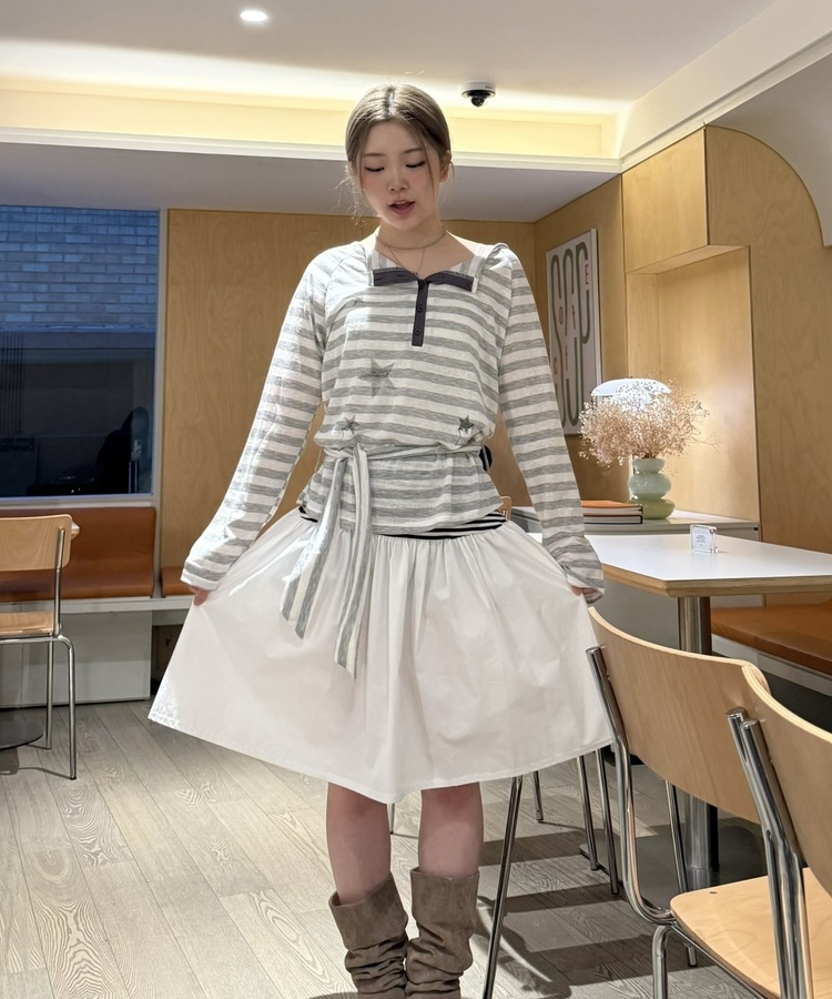 스트라이프 배색 플레어 스커트 아이보리
