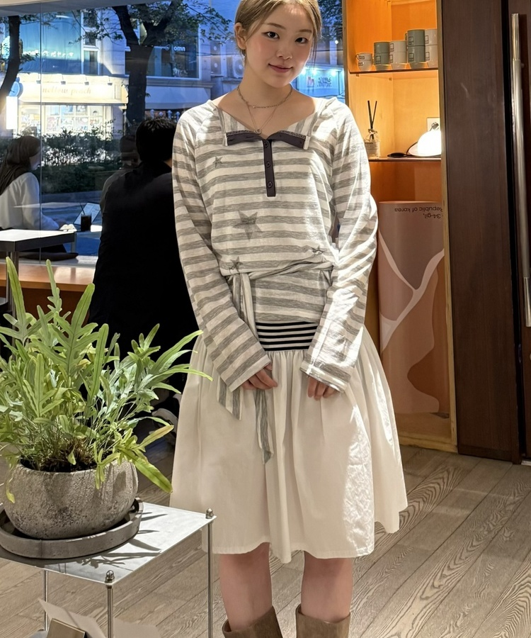 스트라이프 배색 플레어 스커트 아이보리