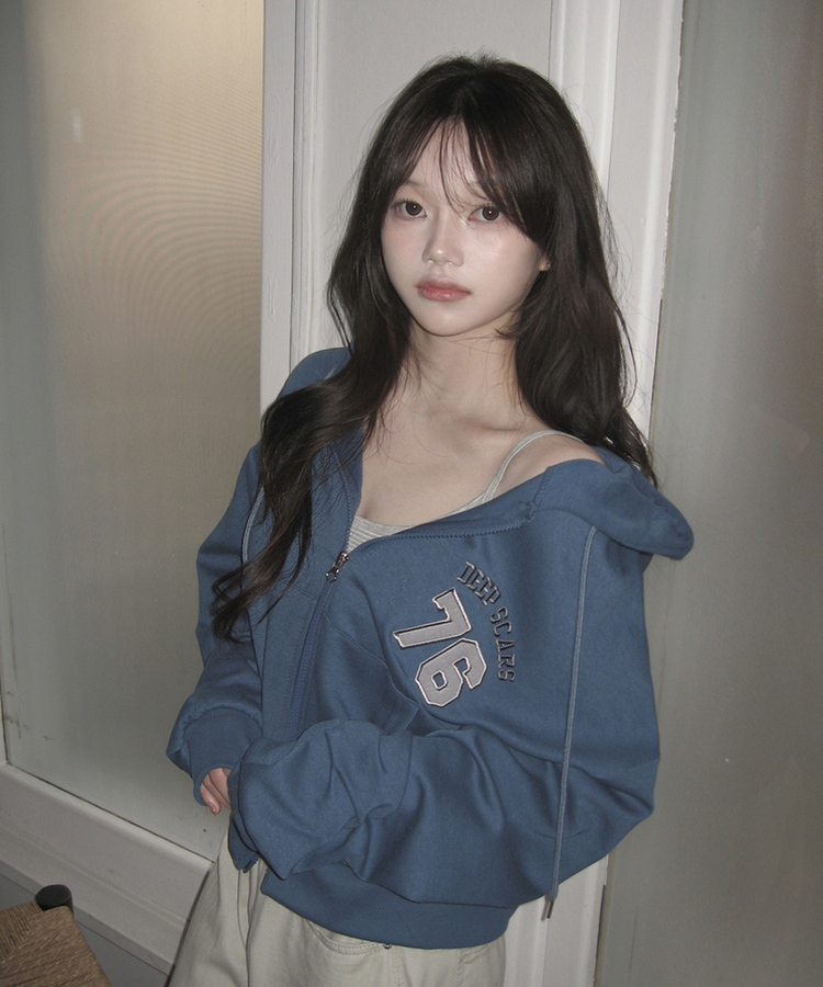 オーバーフィット長袖フードジップアップ BLUE