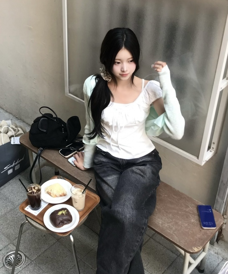 레이스 리본 탑 화이트