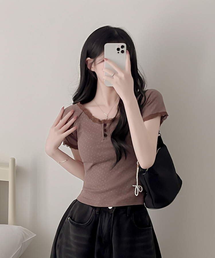 小花柄ボタン半袖Tシャツ BROWN