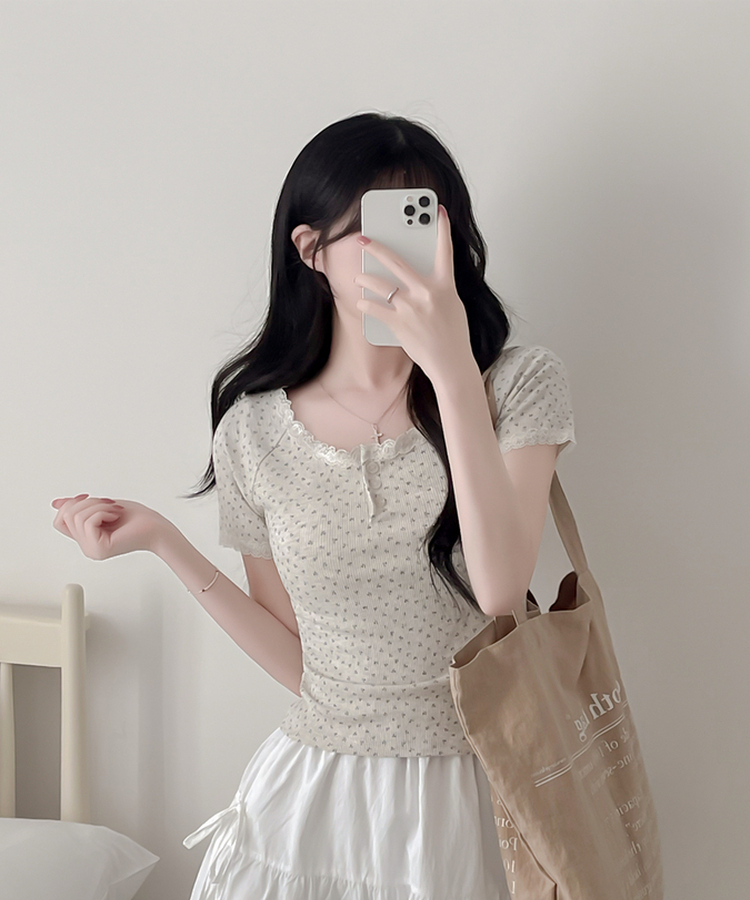 小花柄ボタン半袖Tシャツ OATMEAL