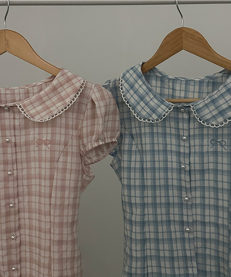 リボン刺繍パールボタンチェックブラウス